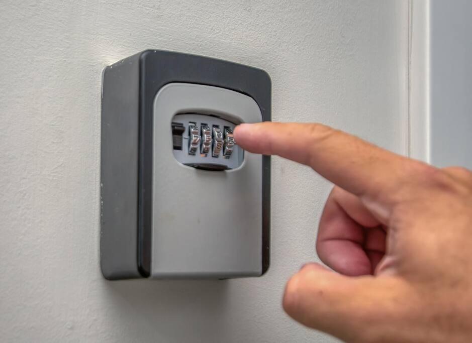 A Estrenar! Apartamento Con Pileta Zona Aeropuerto Wifi 200Mg Asuncion Exterior foto
