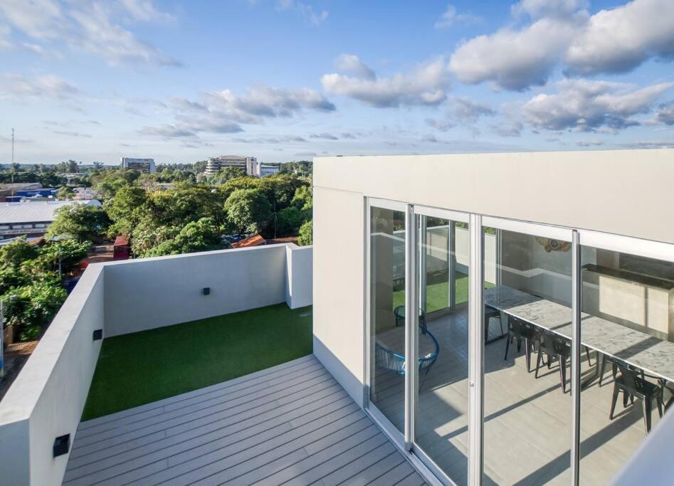 A Estrenar! Apartamento Con Pileta Zona Aeropuerto Wifi 200Mg Asuncion Exterior foto